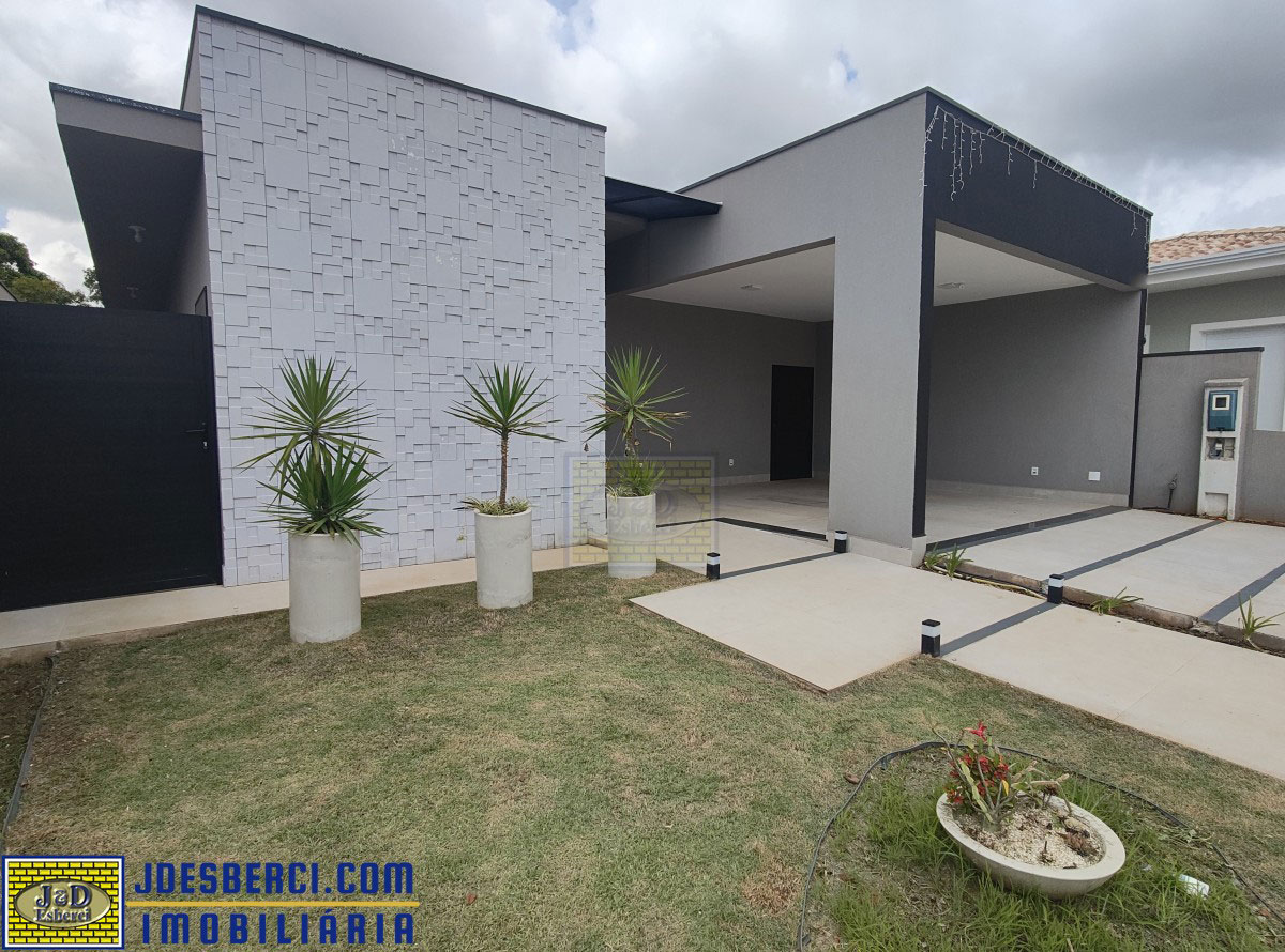 Casa de Condomínio à venda com 3 quartos, 266m² - Foto 1